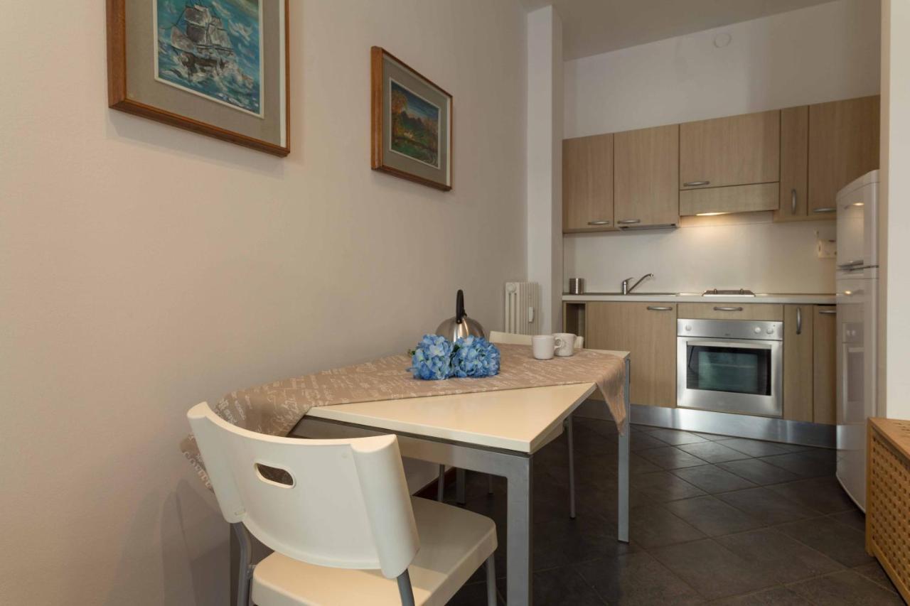 Galleria Roma Apartment - Affitti Brevi Italia Lecco Exteriör bild