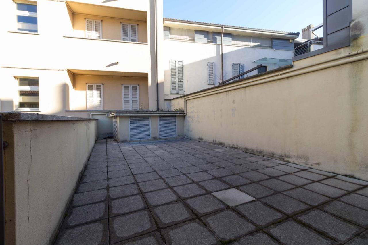 Galleria Roma Apartment - Affitti Brevi Italia Lecco Exteriör bild