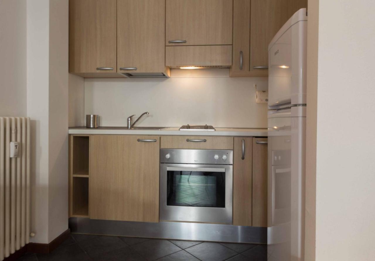 Galleria Roma Apartment - Affitti Brevi Italia Lecco Exteriör bild