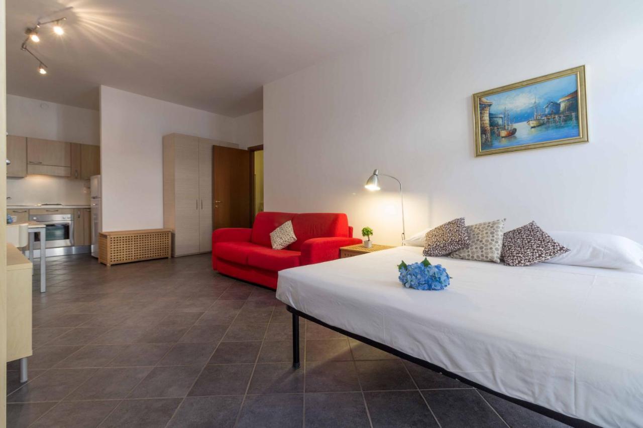Galleria Roma Apartment - Affitti Brevi Italia Lecco Exteriör bild