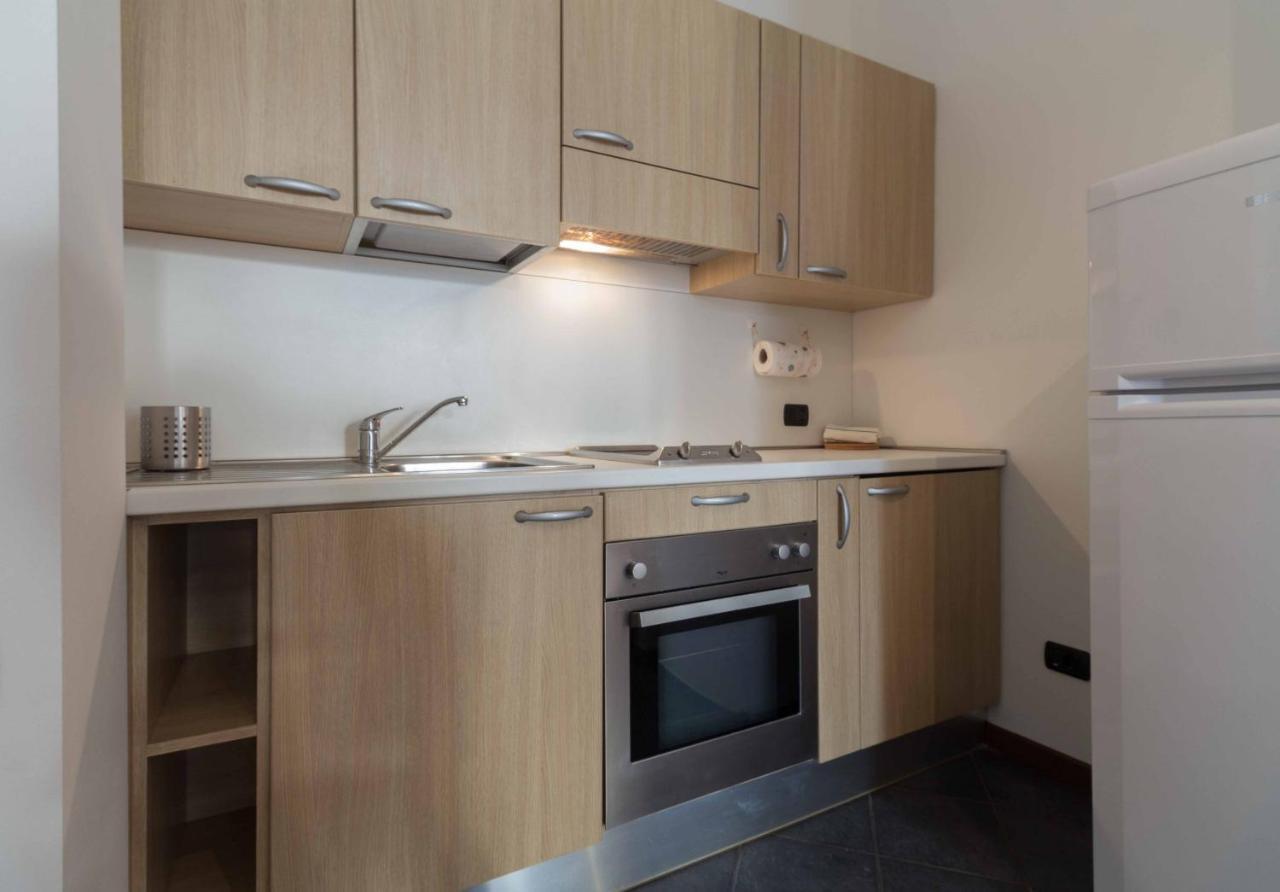 Galleria Roma Apartment - Affitti Brevi Italia Lecco Exteriör bild