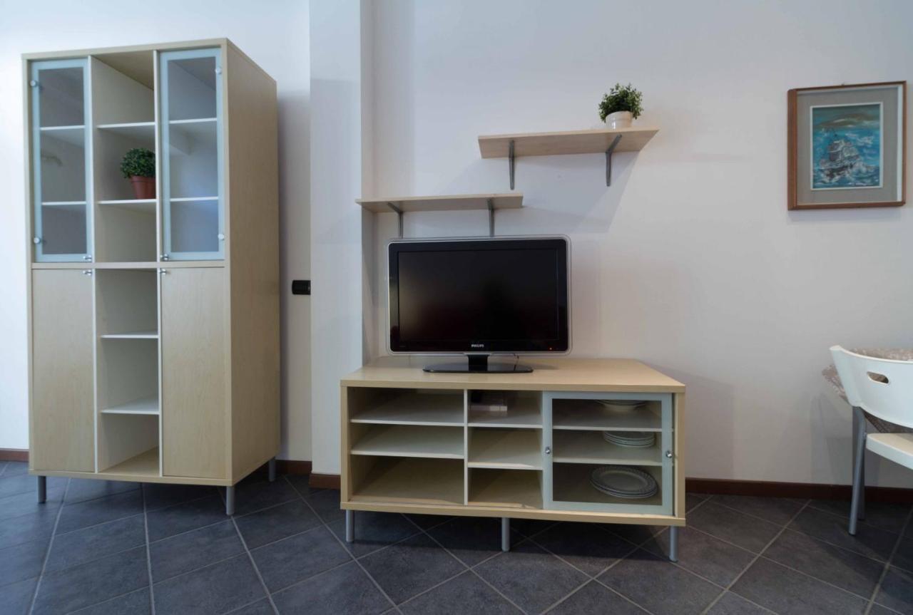 Galleria Roma Apartment - Affitti Brevi Italia Lecco Exteriör bild